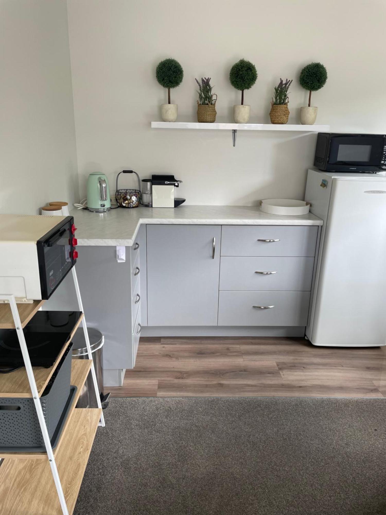 Modern Studio Apartment Motueka Exterior foto